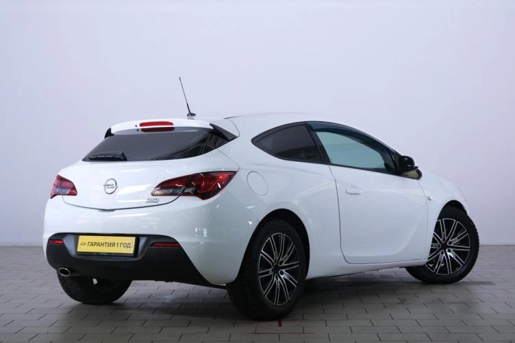 Opel Astra GTC 6 из 6
