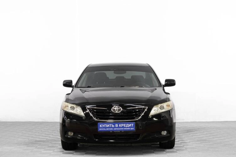 Toyota Camry 2 из 6