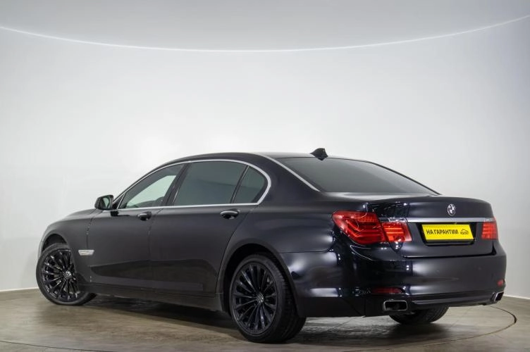 BMW 7 серия 6 из 6