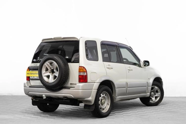 Suzuki Escudo 4 из 6