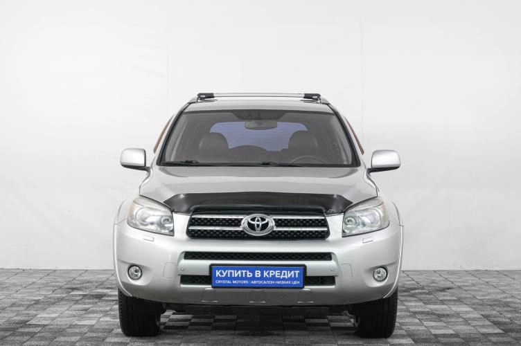Toyota RAV4 2 из 6