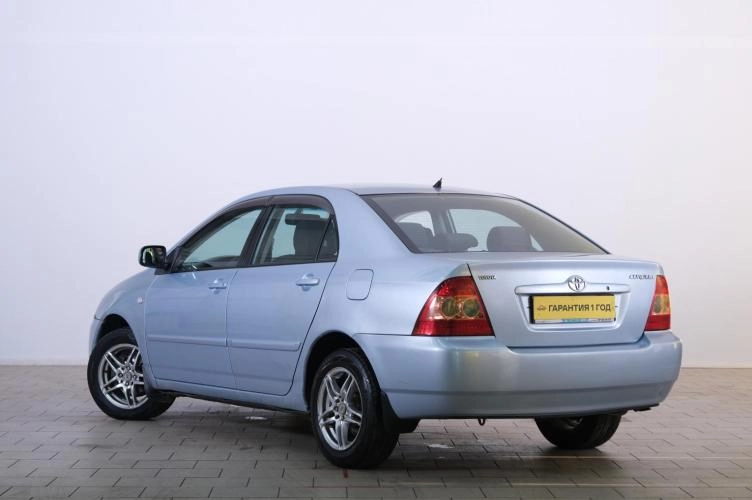 Toyota Corolla 4 из 6