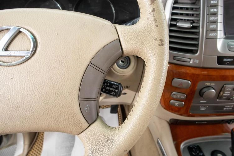 Lexus LX 18 из 30