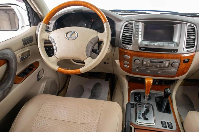 Lexus LX 19 из 30