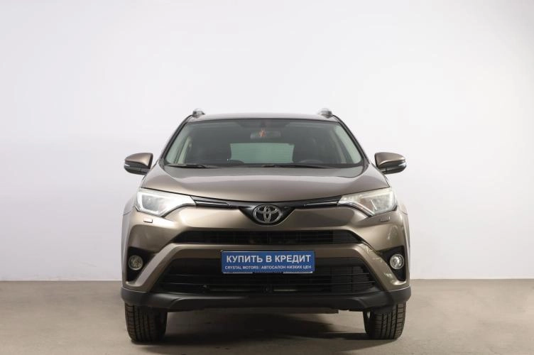 Toyota RAV4 2 из 6