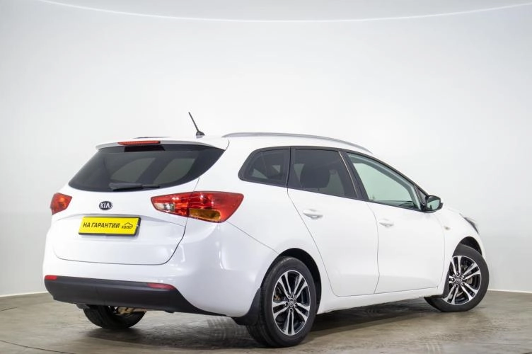 KIA cee'd 4 из 6