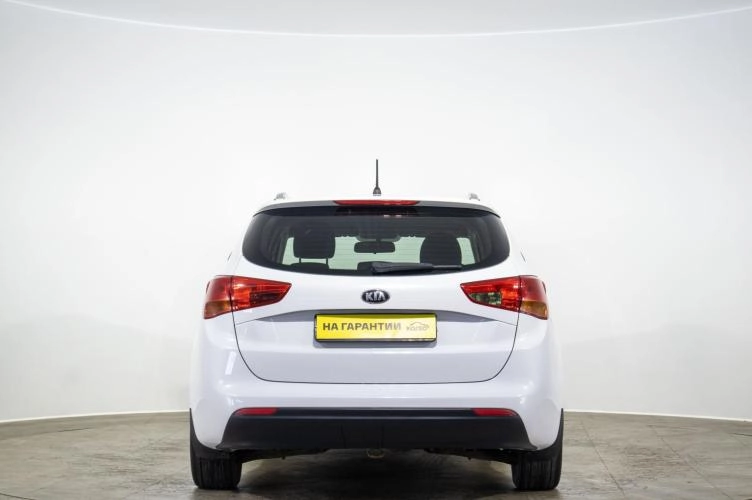 KIA cee'd 5 из 6