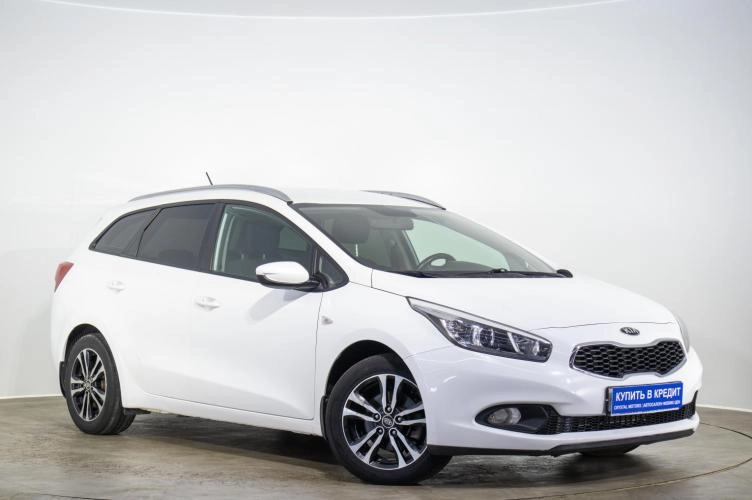 KIA cee'd 1 из 6