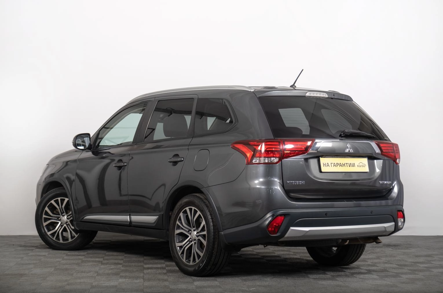 Mitsubishi Outlander 4 из 18