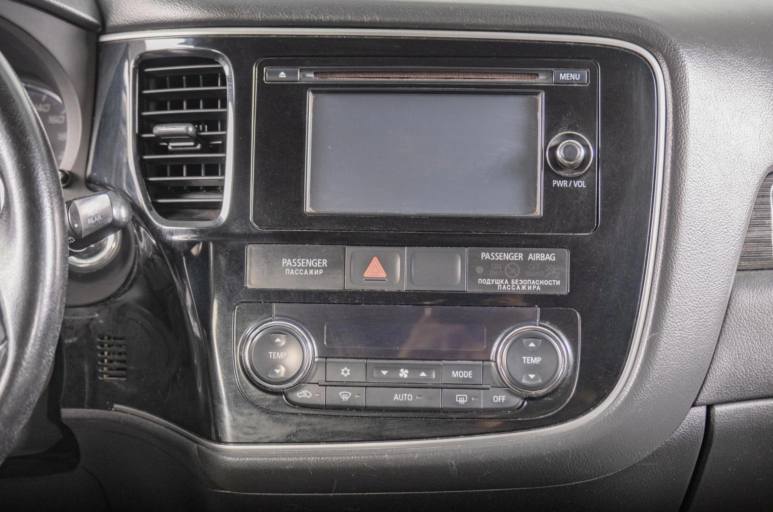 Mitsubishi Outlander 16 из 18