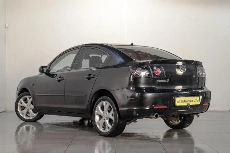Mazda 3 4 из 6