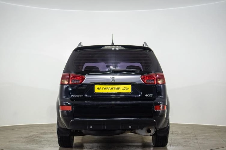 Peugeot 4007 5 из 6