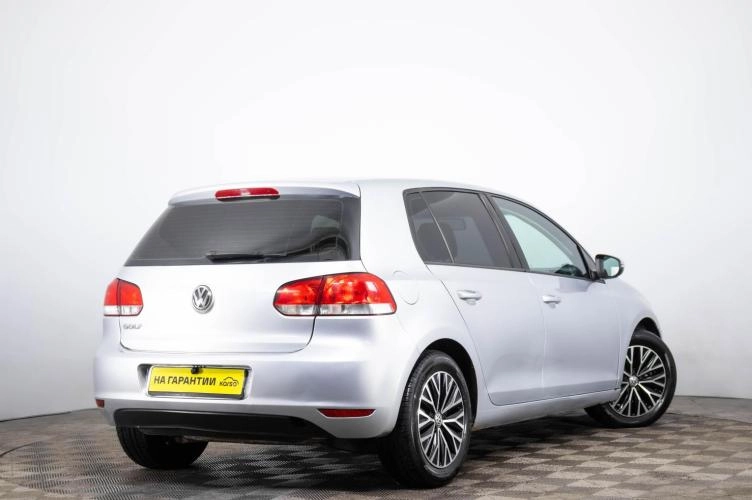 Volkswagen Golf 4 из 6