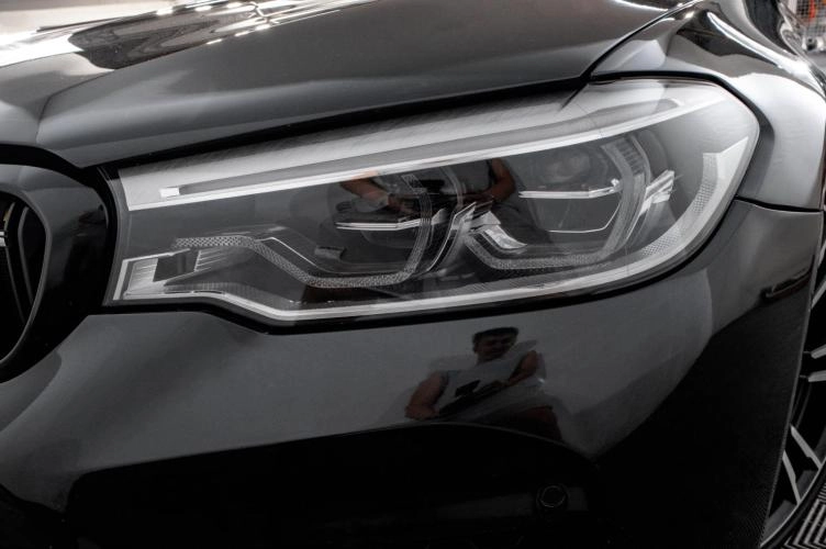 BMW 5 серия 7 из 29