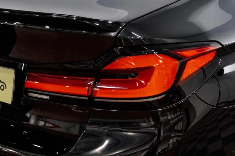 BMW 5 серия 8 из 29