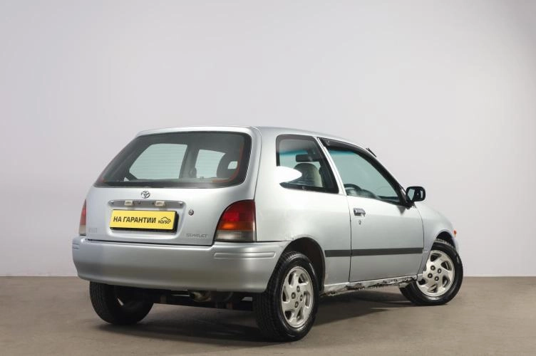 Toyota Starlet 6 из 6