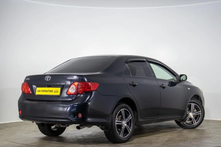 Toyota Corolla 4 из 6