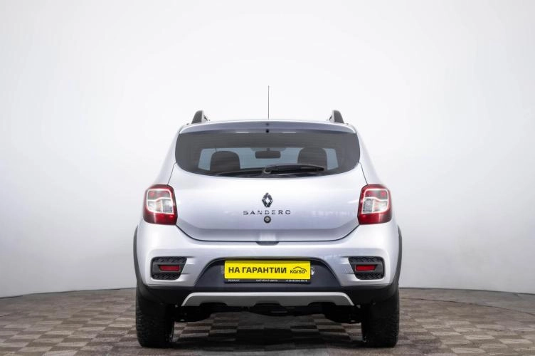 Renault Sandero Stepway 5 из 6