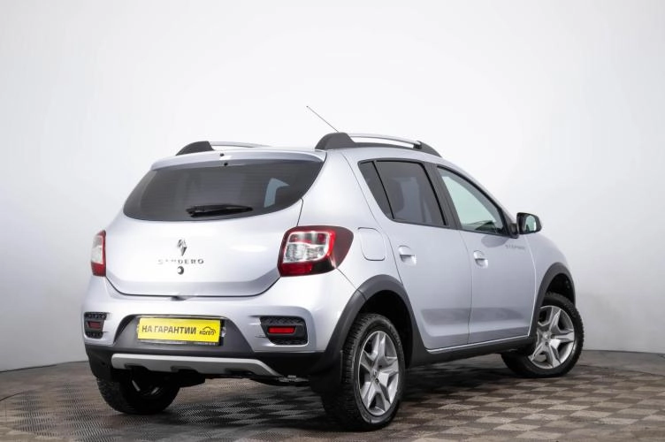 Renault Sandero Stepway 4 из 6