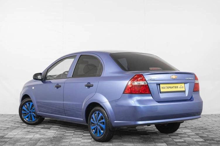 Chevrolet Aveo 4 из 6