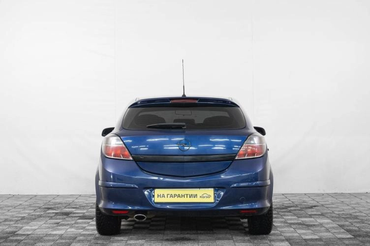 Opel Astra GTC 5 из 6