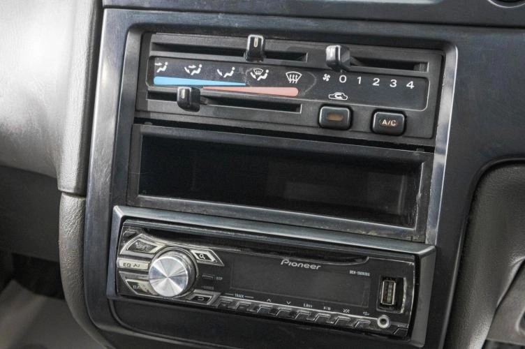 Nissan Expert 15 из 20