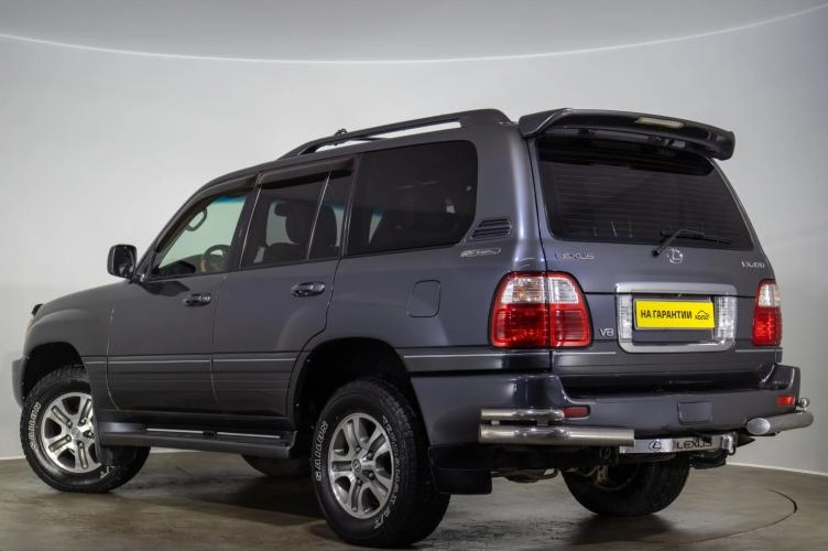 Lexus LX 6 из 6
