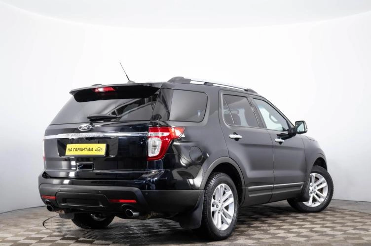 Ford Explorer 4 из 6