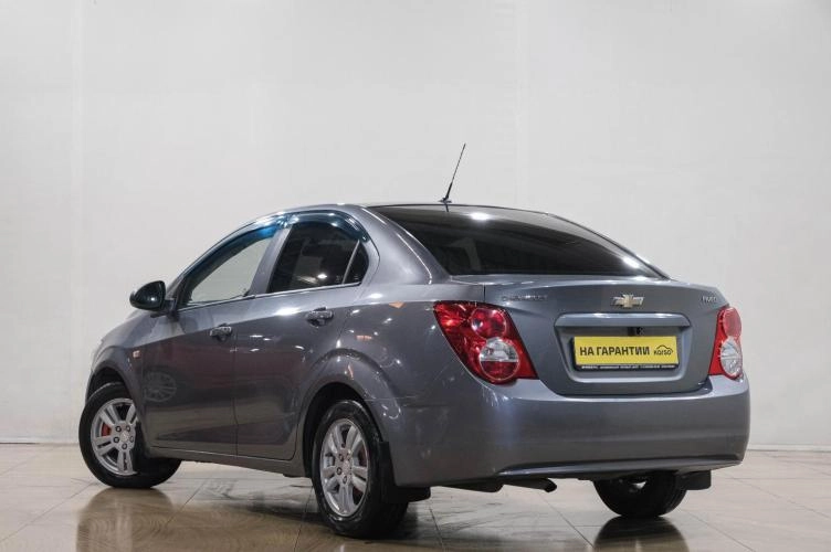 Chevrolet Aveo 4 из 6