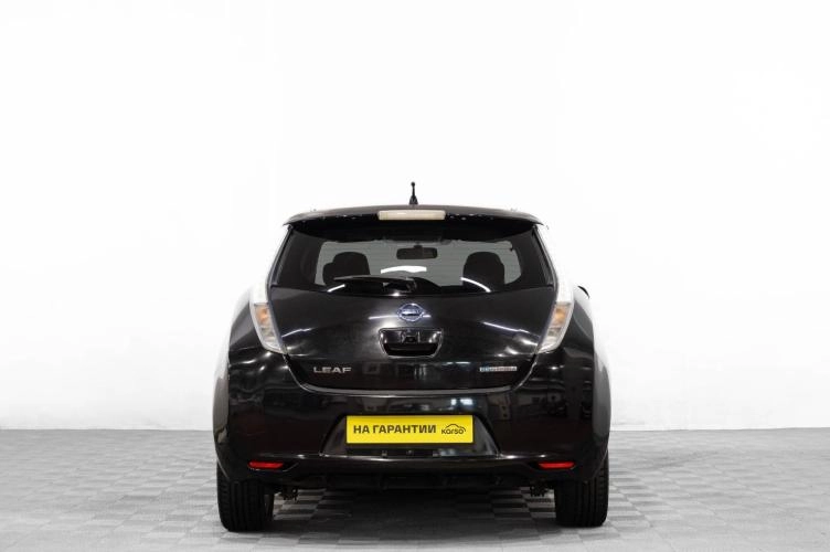 Nissan Leaf 5 из 6