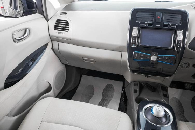Nissan Leaf 17 из 22