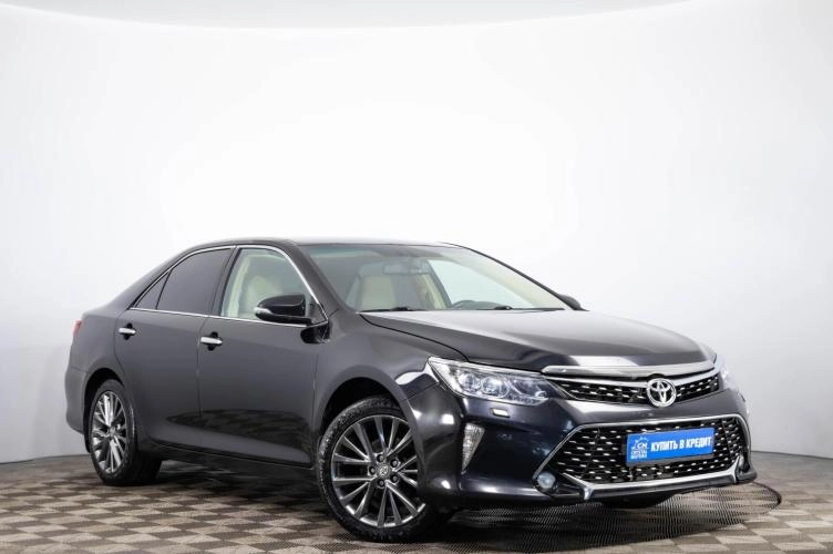 Toyota Camry 1 из 6