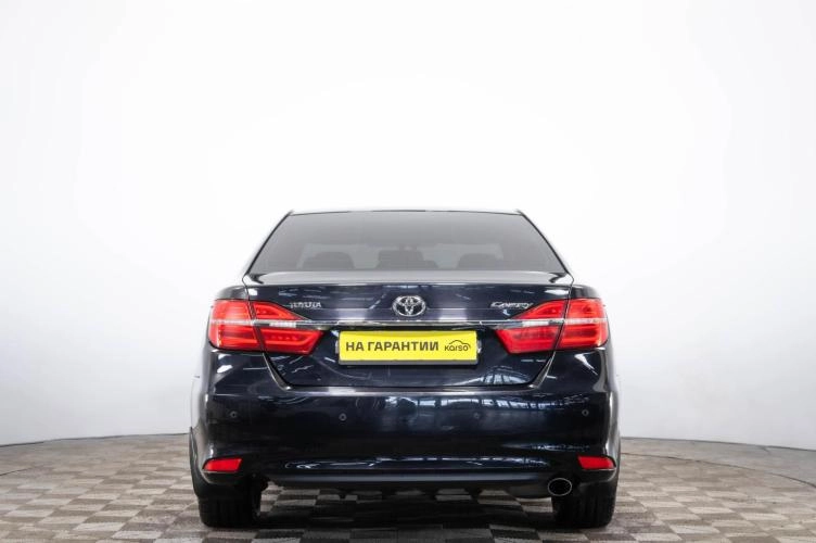 Toyota Camry 5 из 6
