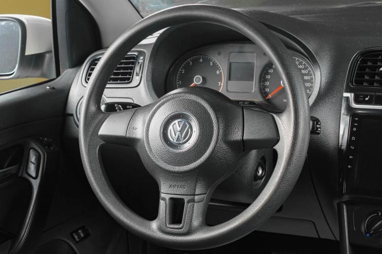 Volkswagen Polo 11 из 16
