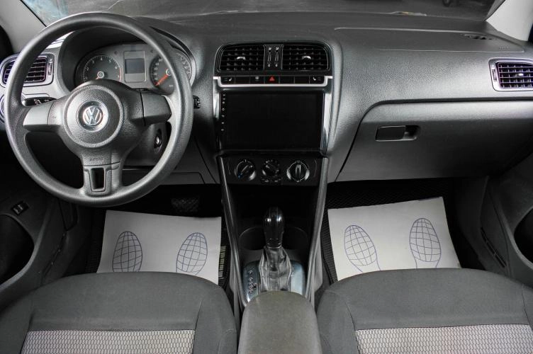 Volkswagen Polo 12 из 16