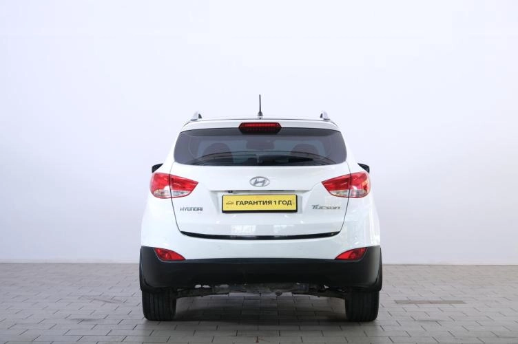 Hyundai Tucson 5 из 6