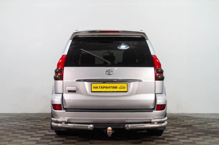 Toyota Land Cruiser Prado 5 из 6