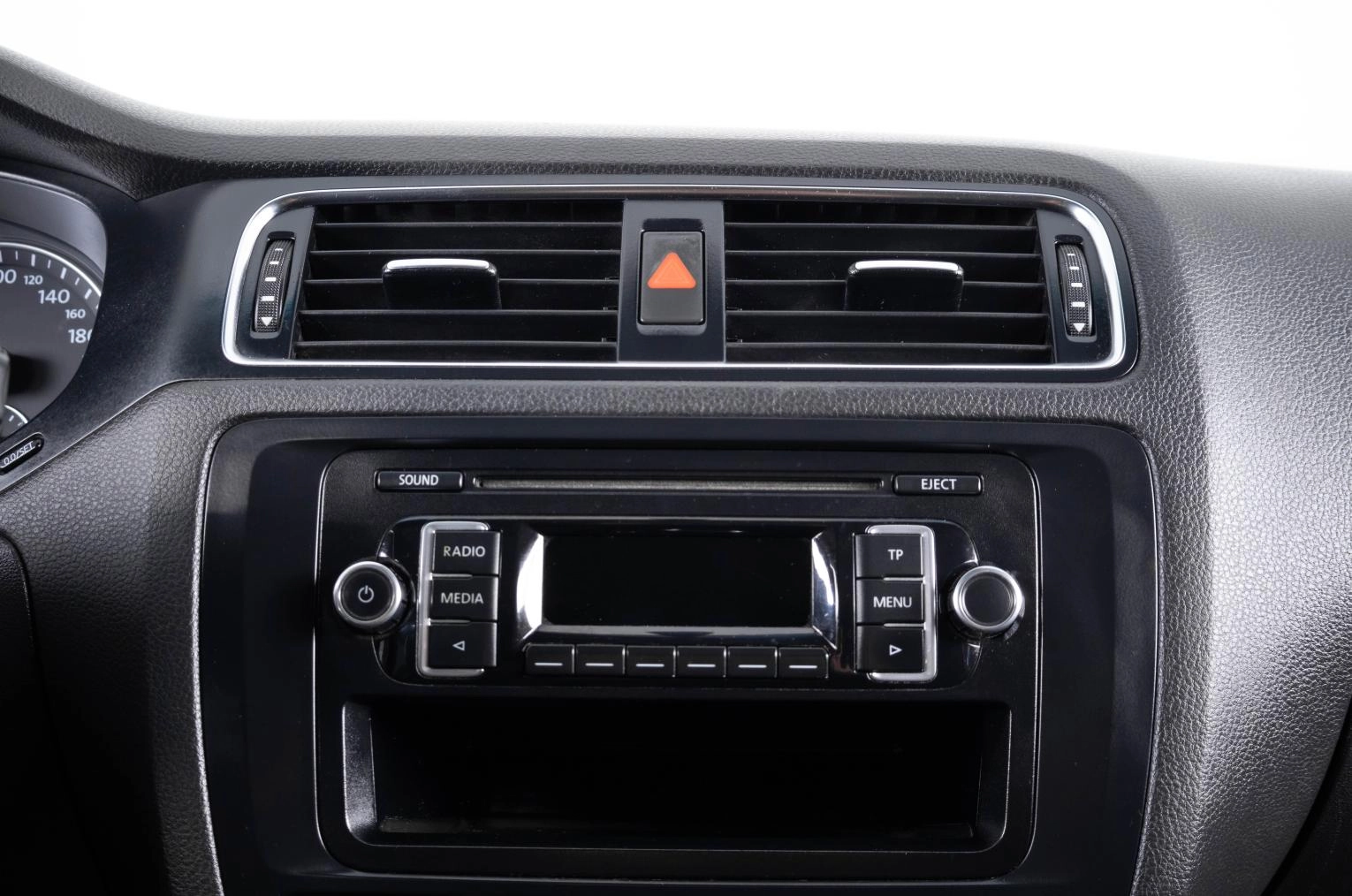 Volkswagen Jetta 15 из 19