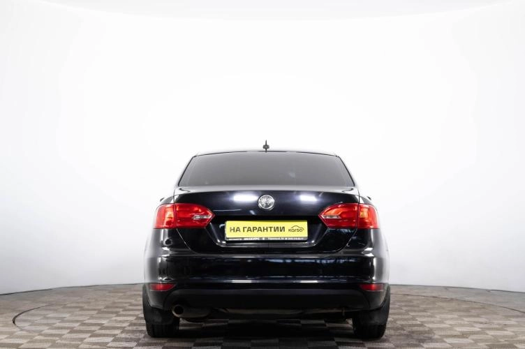 Volkswagen Jetta 5 из 6