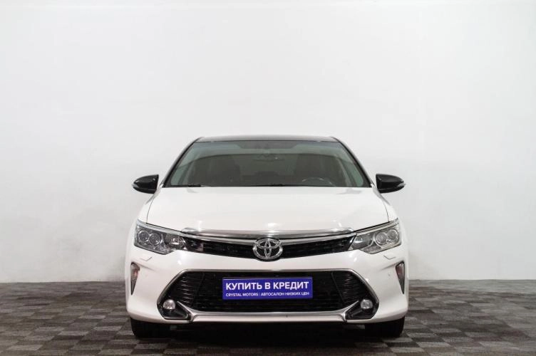 Toyota Camry 2 из 6
