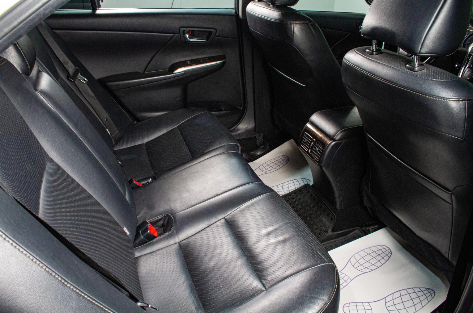 Toyota Camry 18 из 18