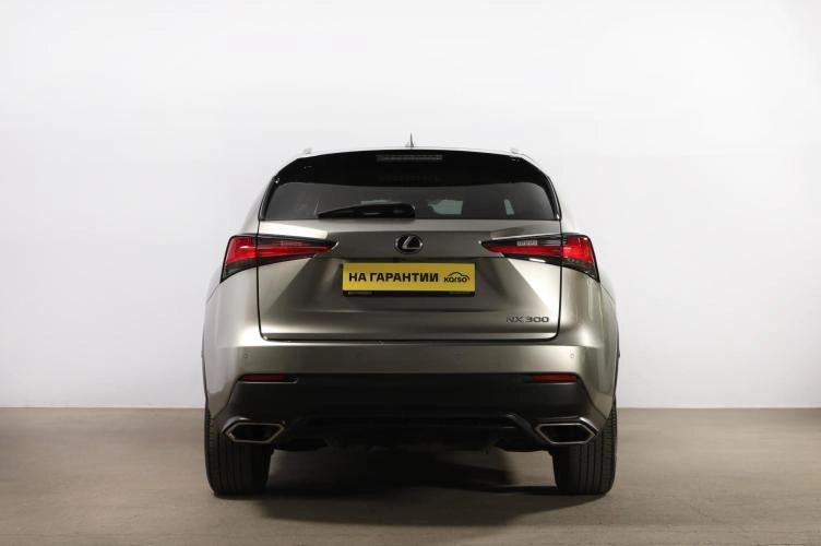Lexus NX 5 из 6