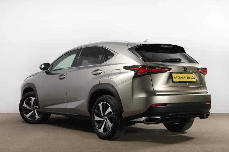 Lexus NX 4 из 6