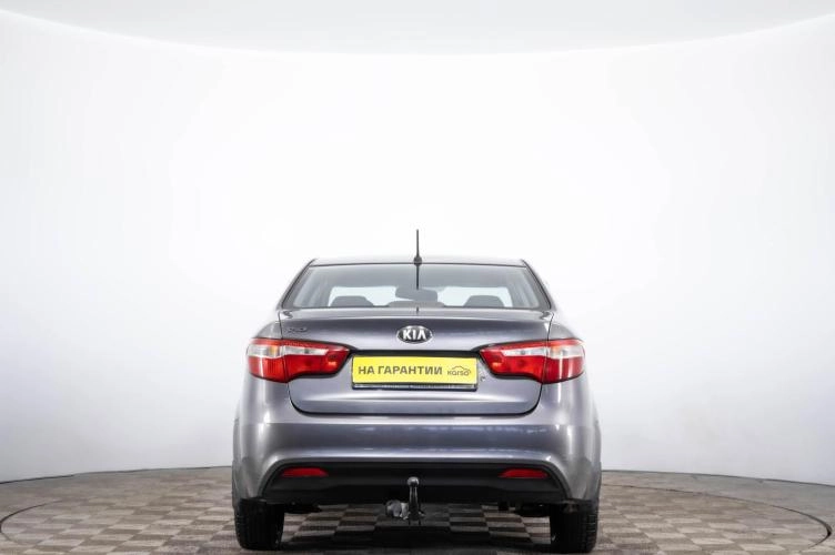KIA Rio 5 из 6