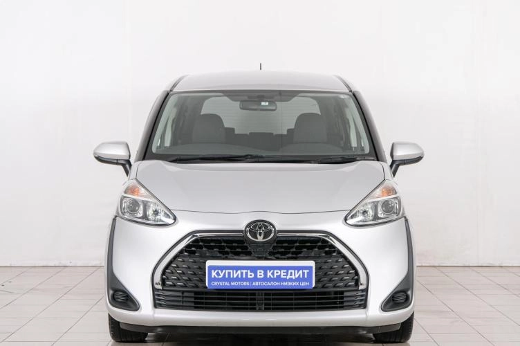 Toyota Sienta 2 из 6
