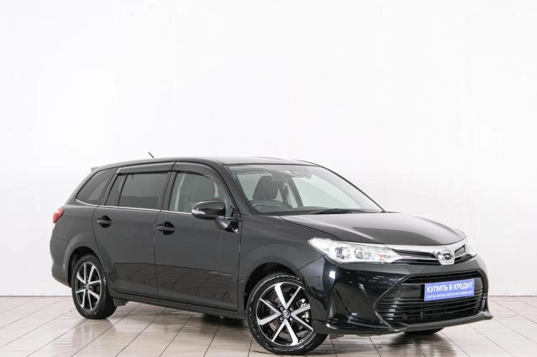 Toyota Corolla Fielder 1 из 6
