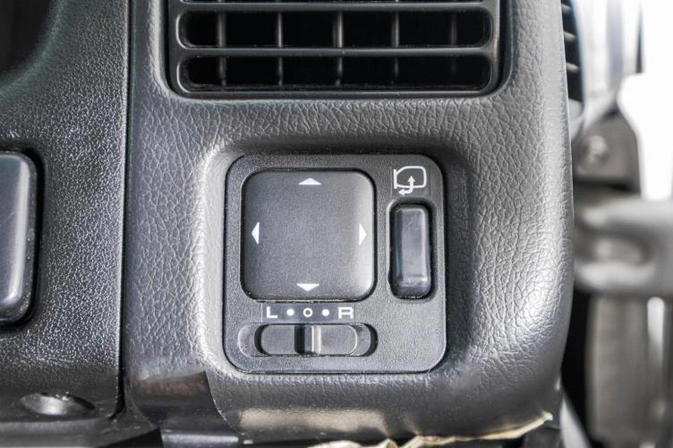 Mazda Bongo Friendee 10 из 20