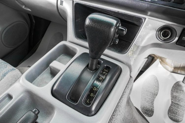 Mazda Bongo Friendee 14 из 20