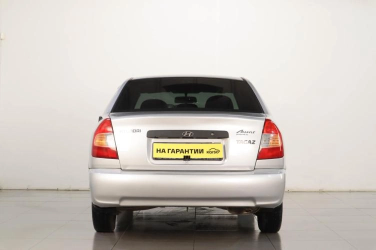 Hyundai Accent 5 из 6