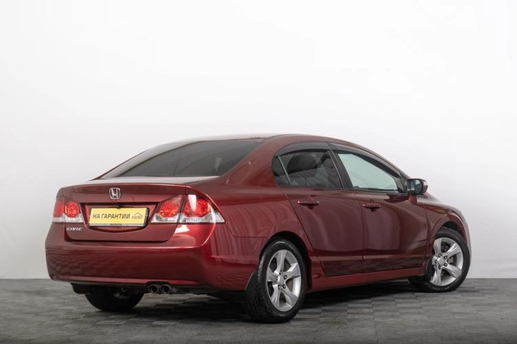 Honda Civic 5 из 6